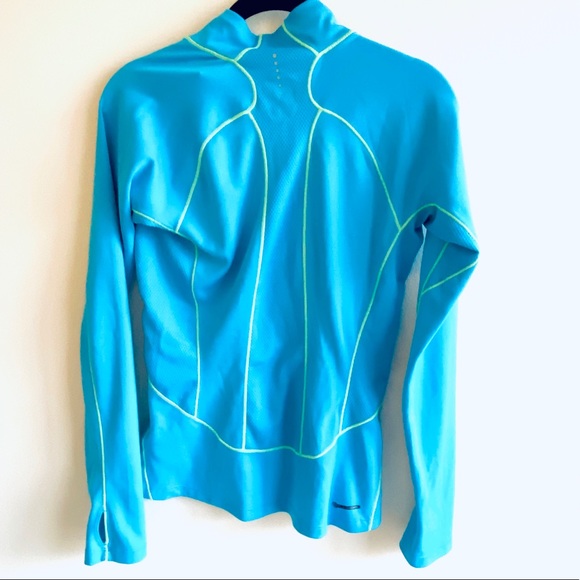 The North Face 1/4 Zip-Up - Picture 5 of 6